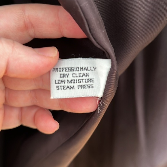 ***VINTAGE*** 90s CLASSIC! Velvet lined hood wool coat with gorgeous detailing - Picture 11 of 11